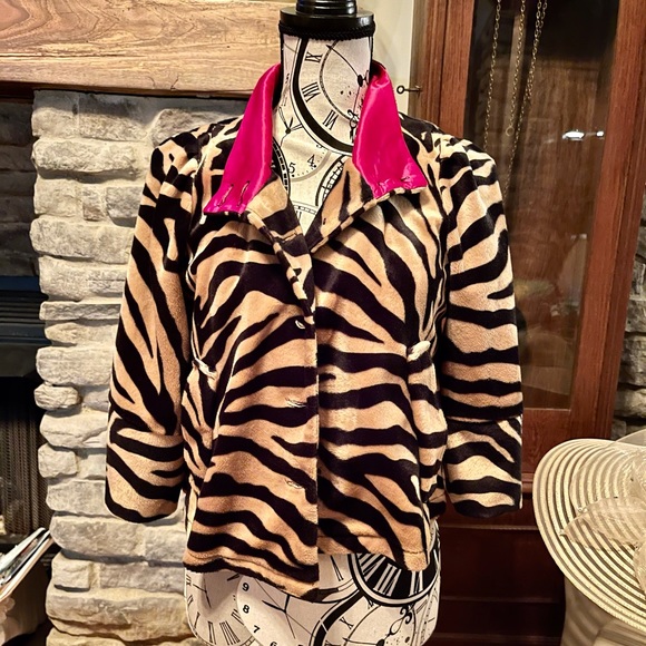 WOW Vintage Tiger Print Jacket w Red Lining sz LG - Picture 7 of 7